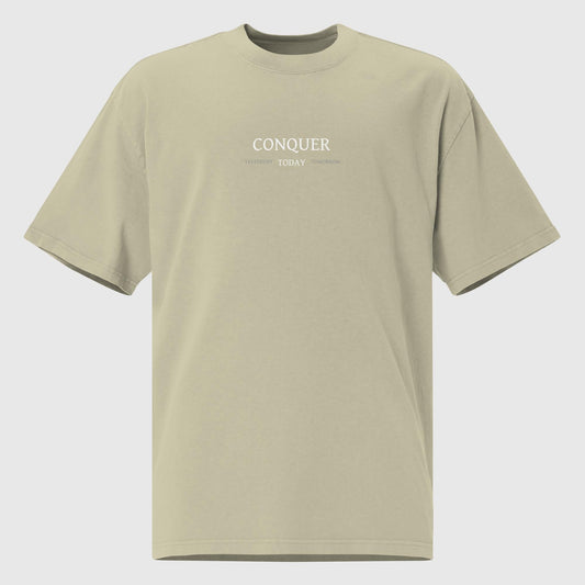 Oversized 'Live in the Present' Faded t-shirt - Conquer